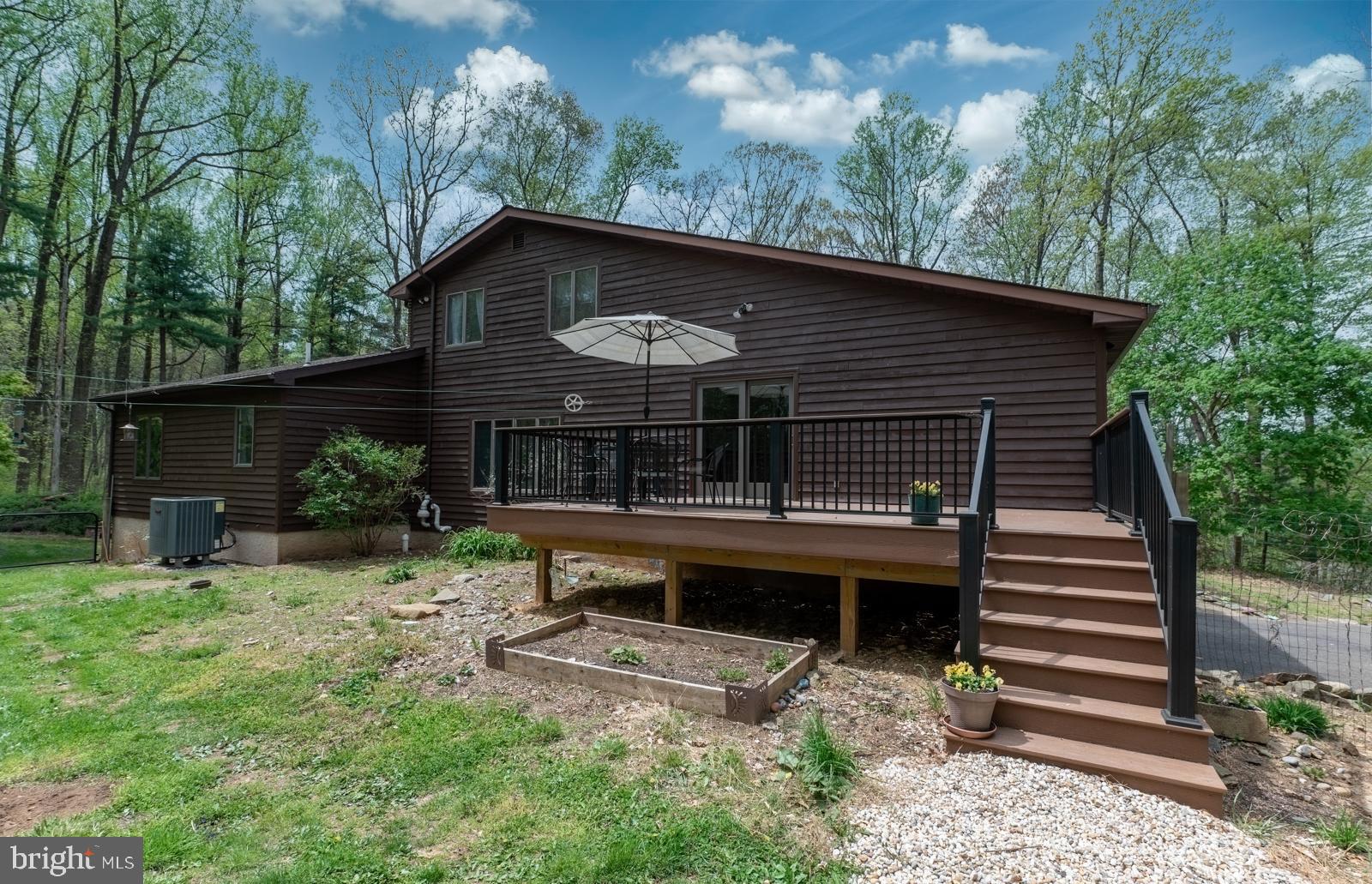 3702 Coventryville Rd