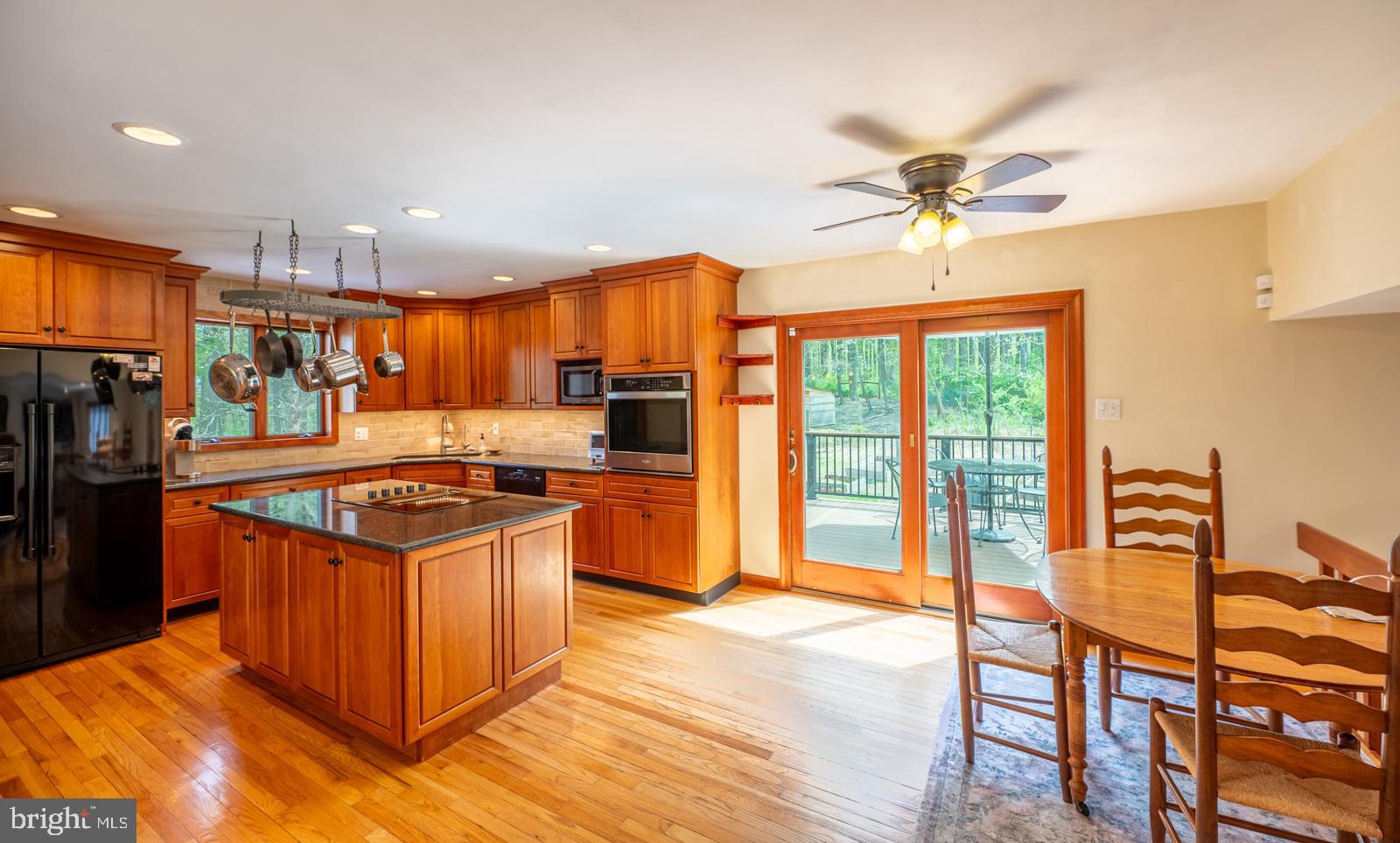 3702 Coventryville Rd