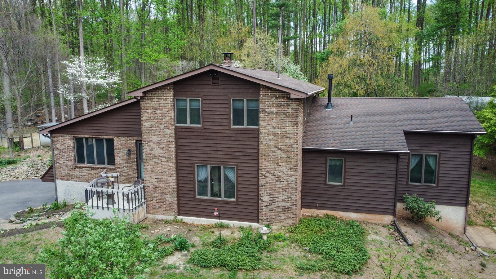 3702 Coventryville Rd