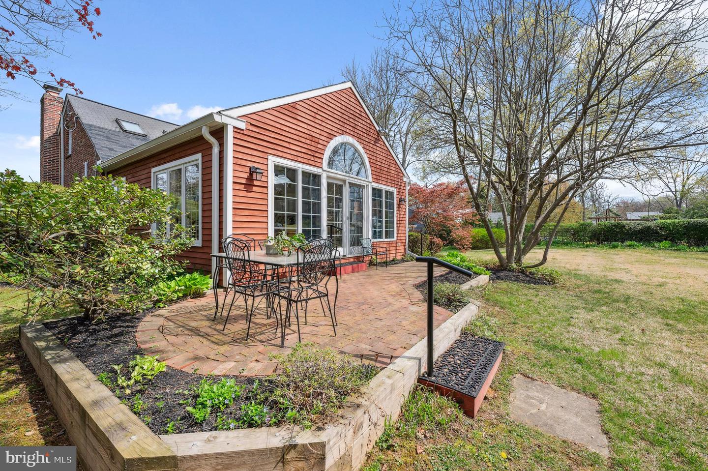 21 Clover Ln