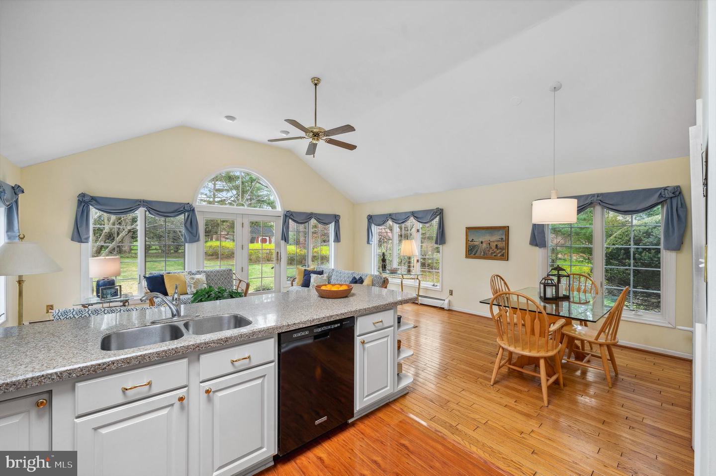 21 Clover Ln