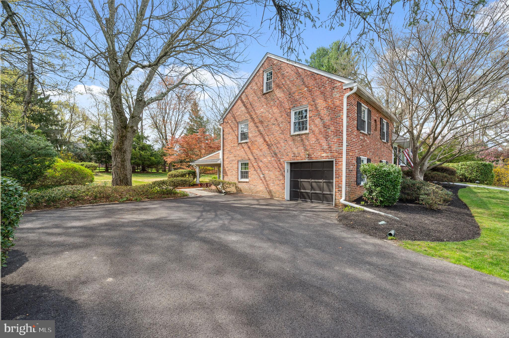 21 Clover Ln