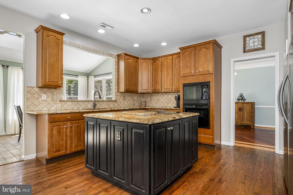 521 Walter Ct