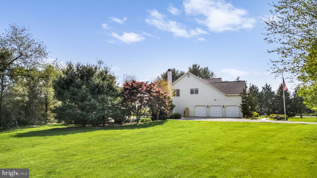 521 Walter Ct