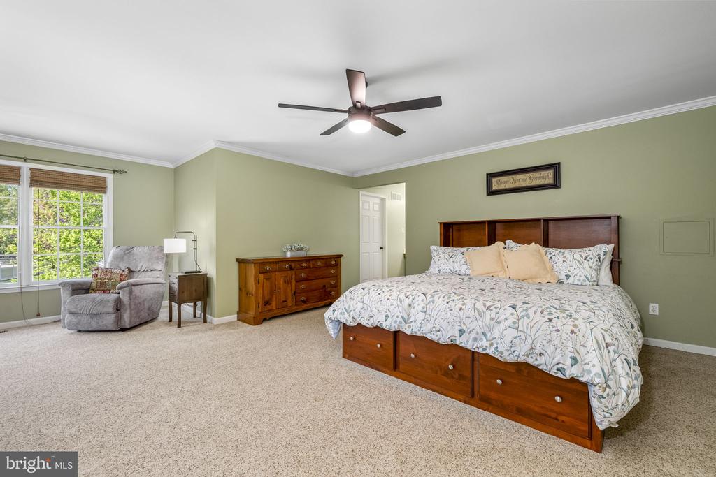 521 Walter Ct