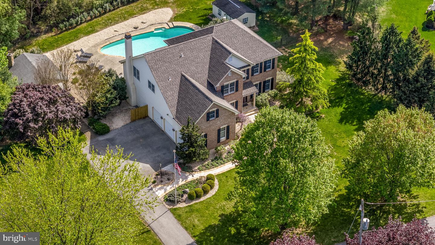 521 Walter Ct