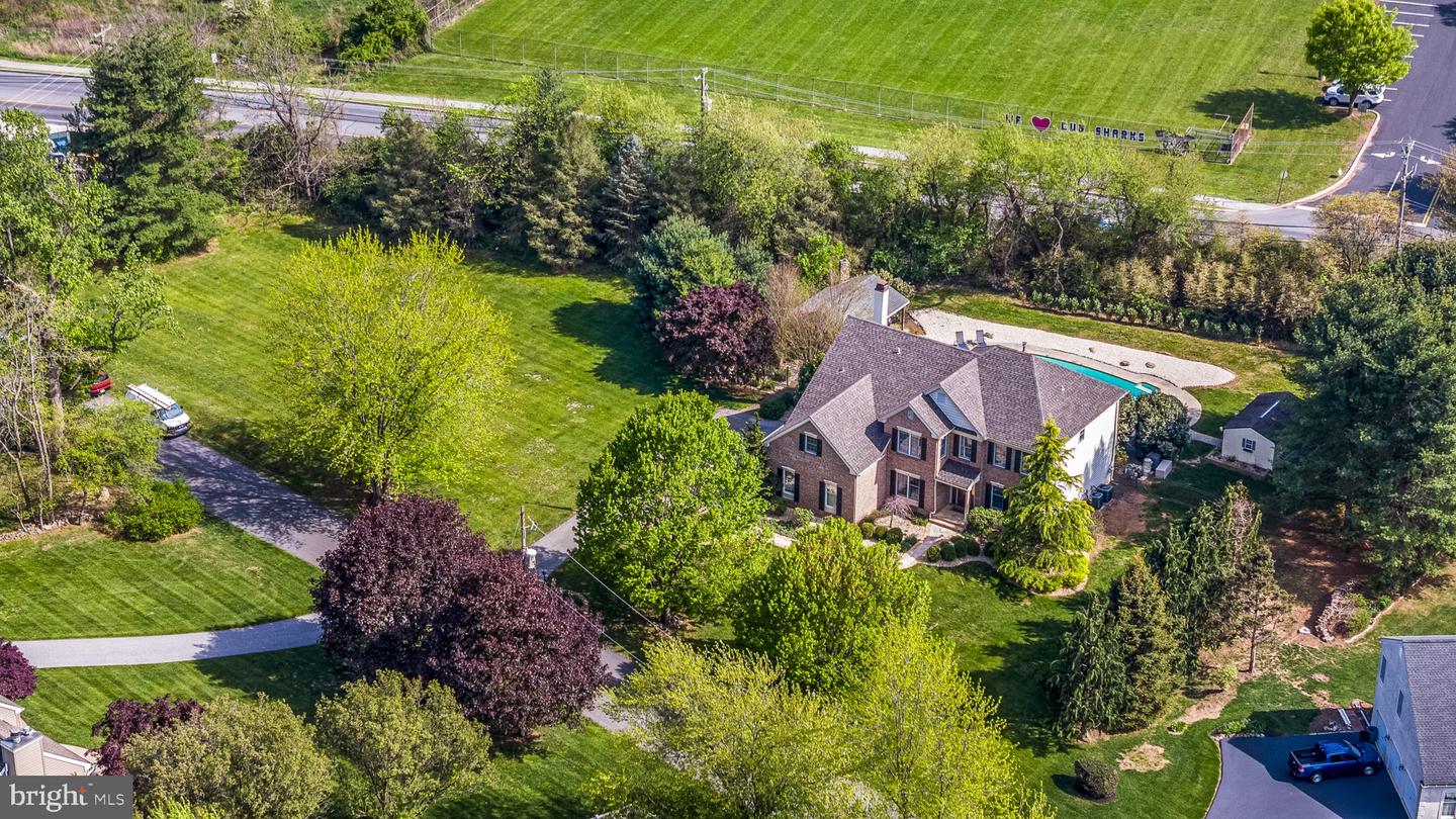 521 Walter Ct