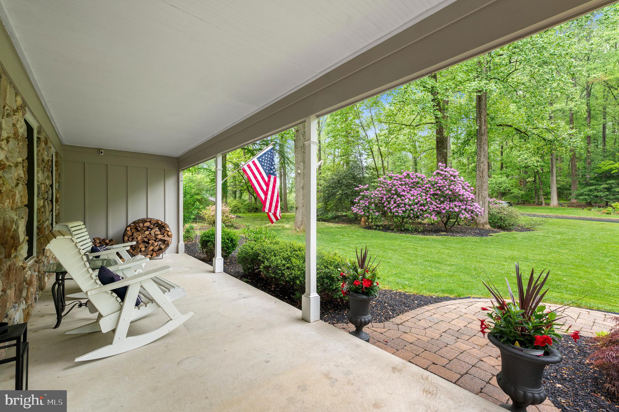 1047 Beaumont Rd
