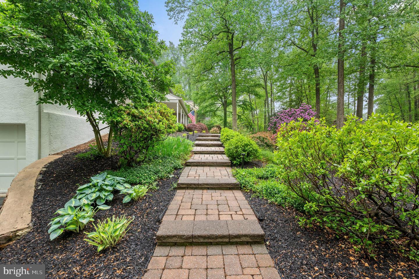 1047 Beaumont Rd
