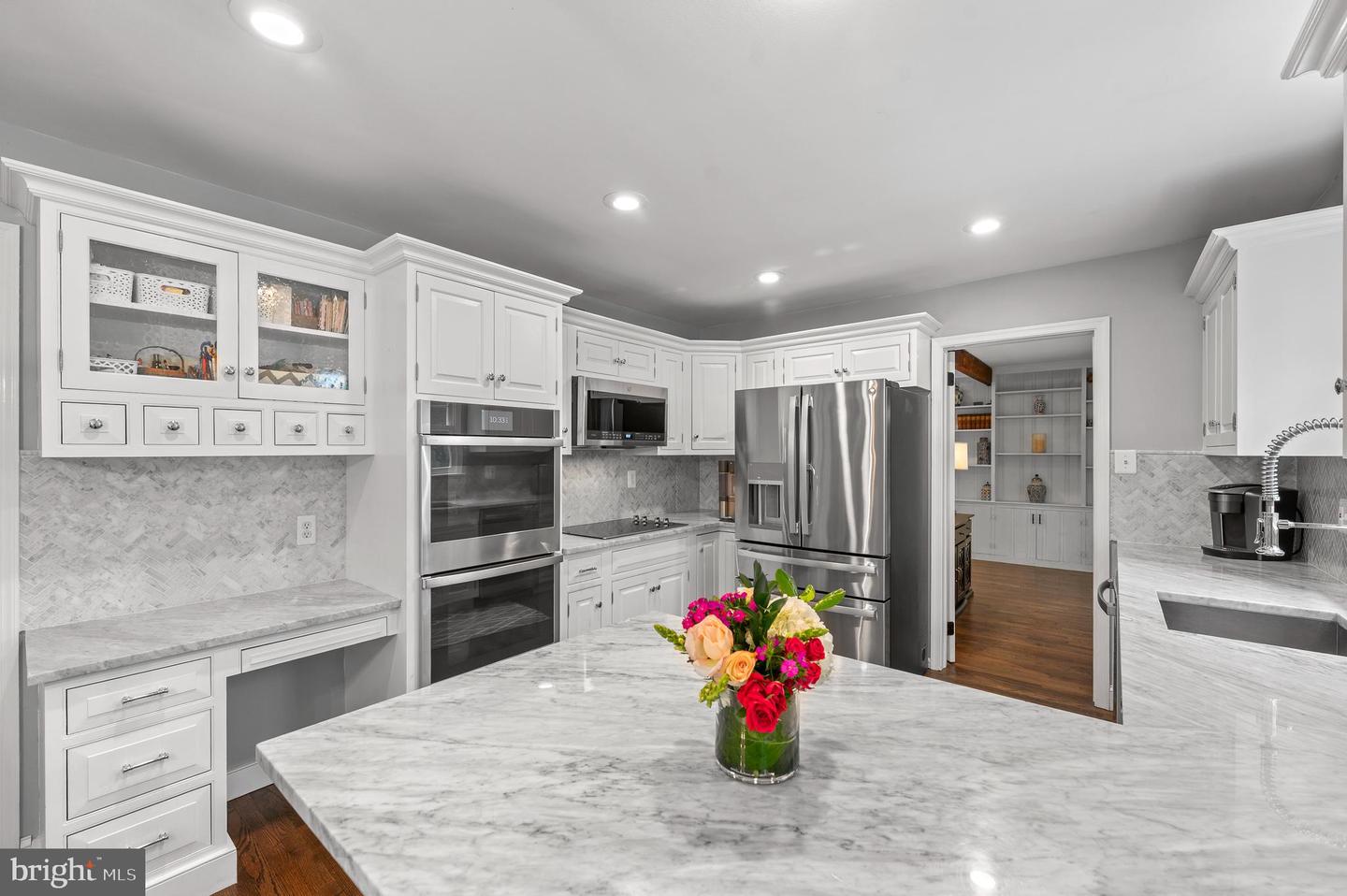 1047 Beaumont Rd