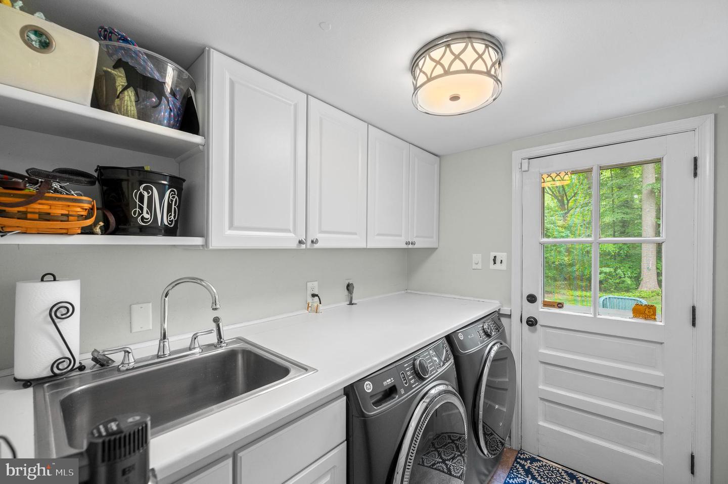 1047 Beaumont Rd