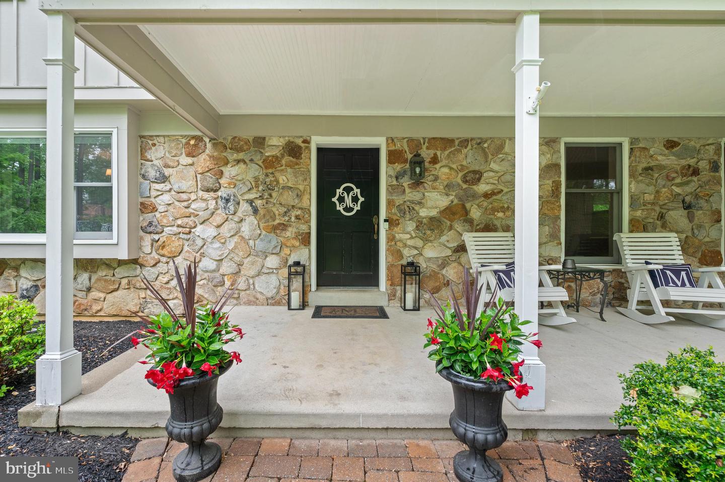 1047 Beaumont Rd