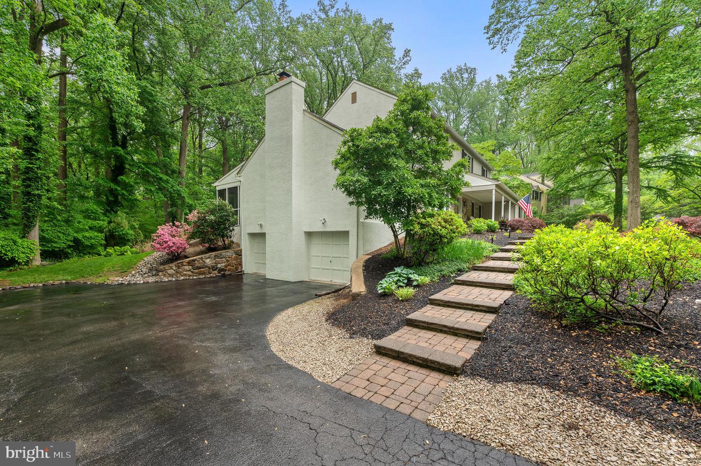1047 Beaumont Rd