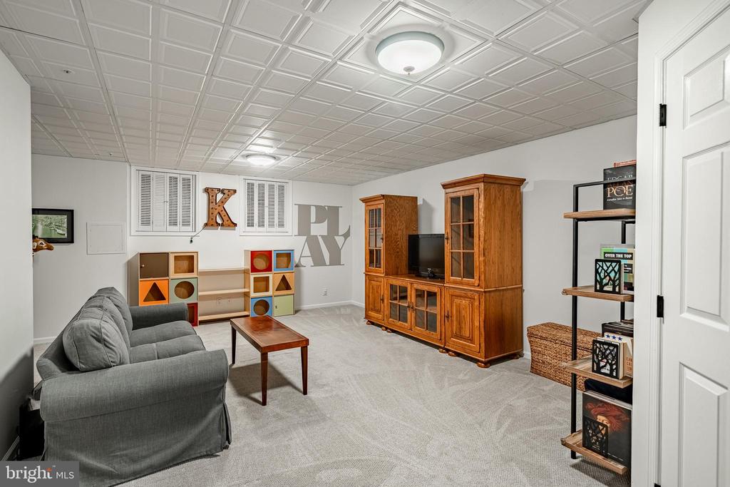 804 JACK RUSSELL LANE
