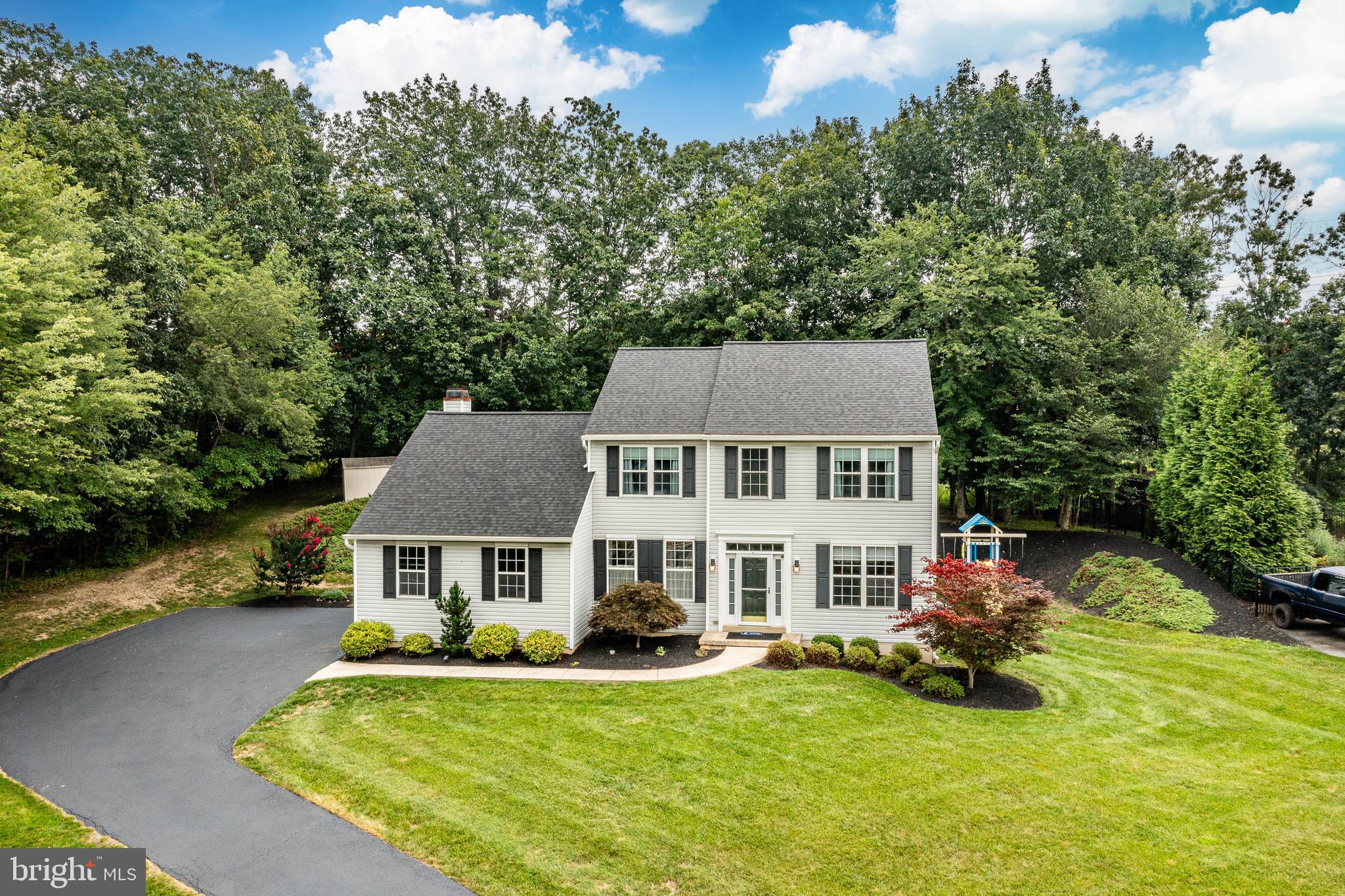 804 JACK RUSSELL LANE