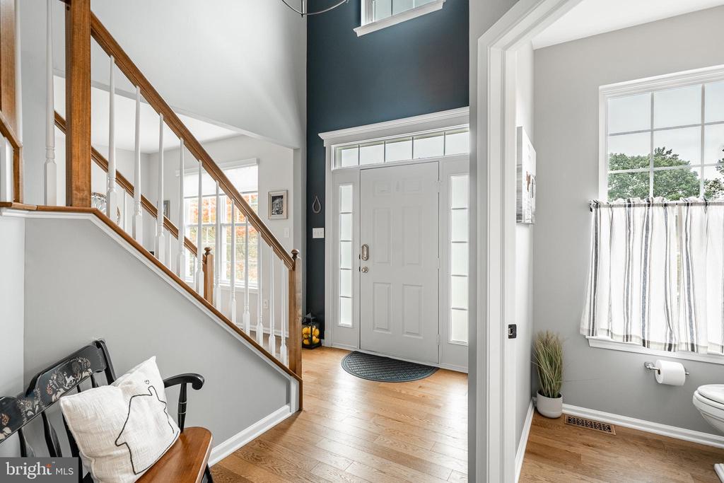 804 JACK RUSSELL LANE