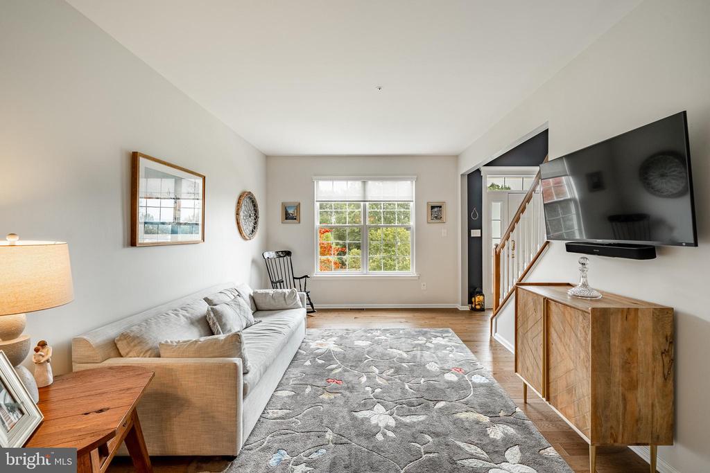 804 JACK RUSSELL LANE