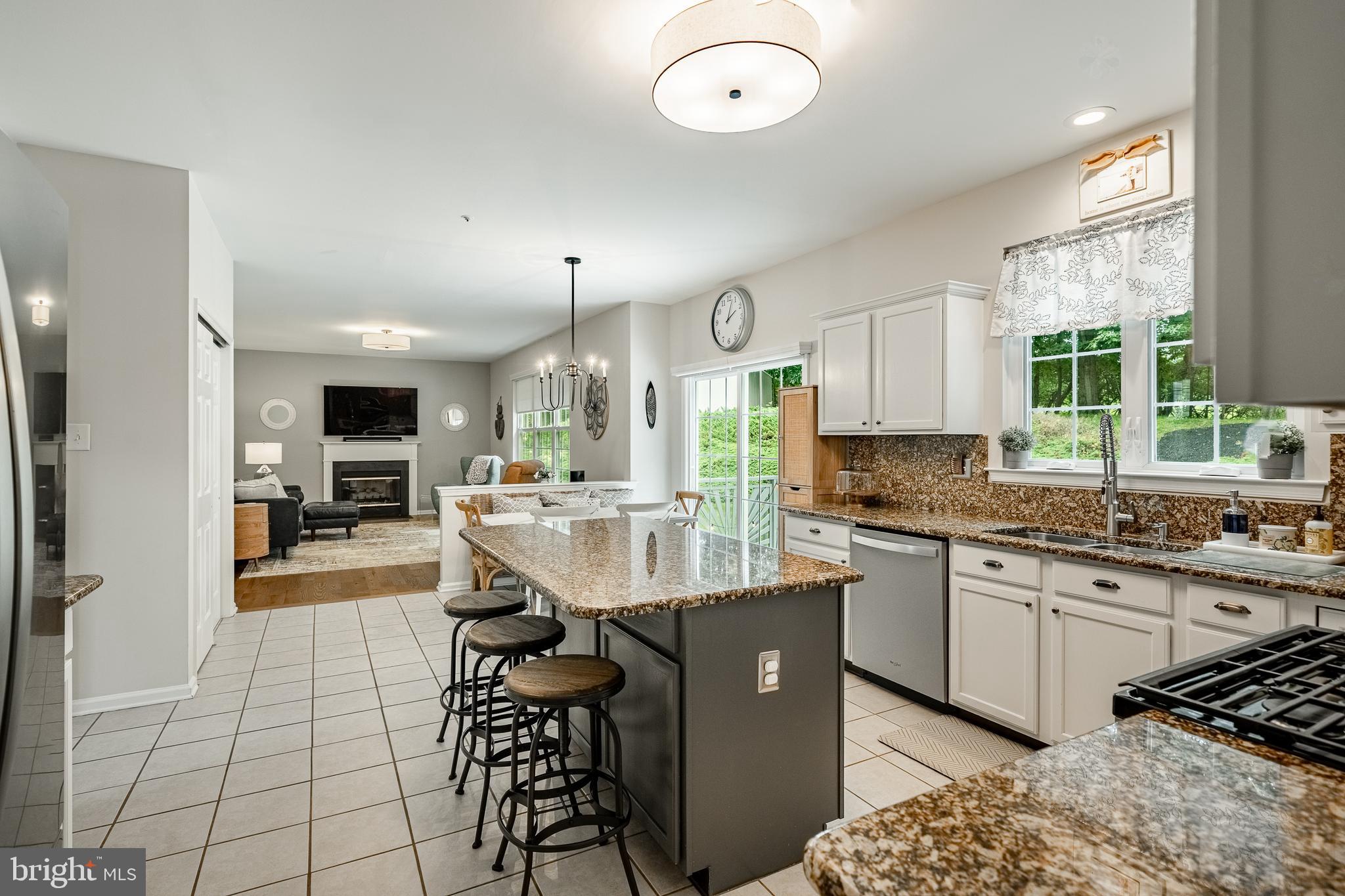 804 JACK RUSSELL LANE