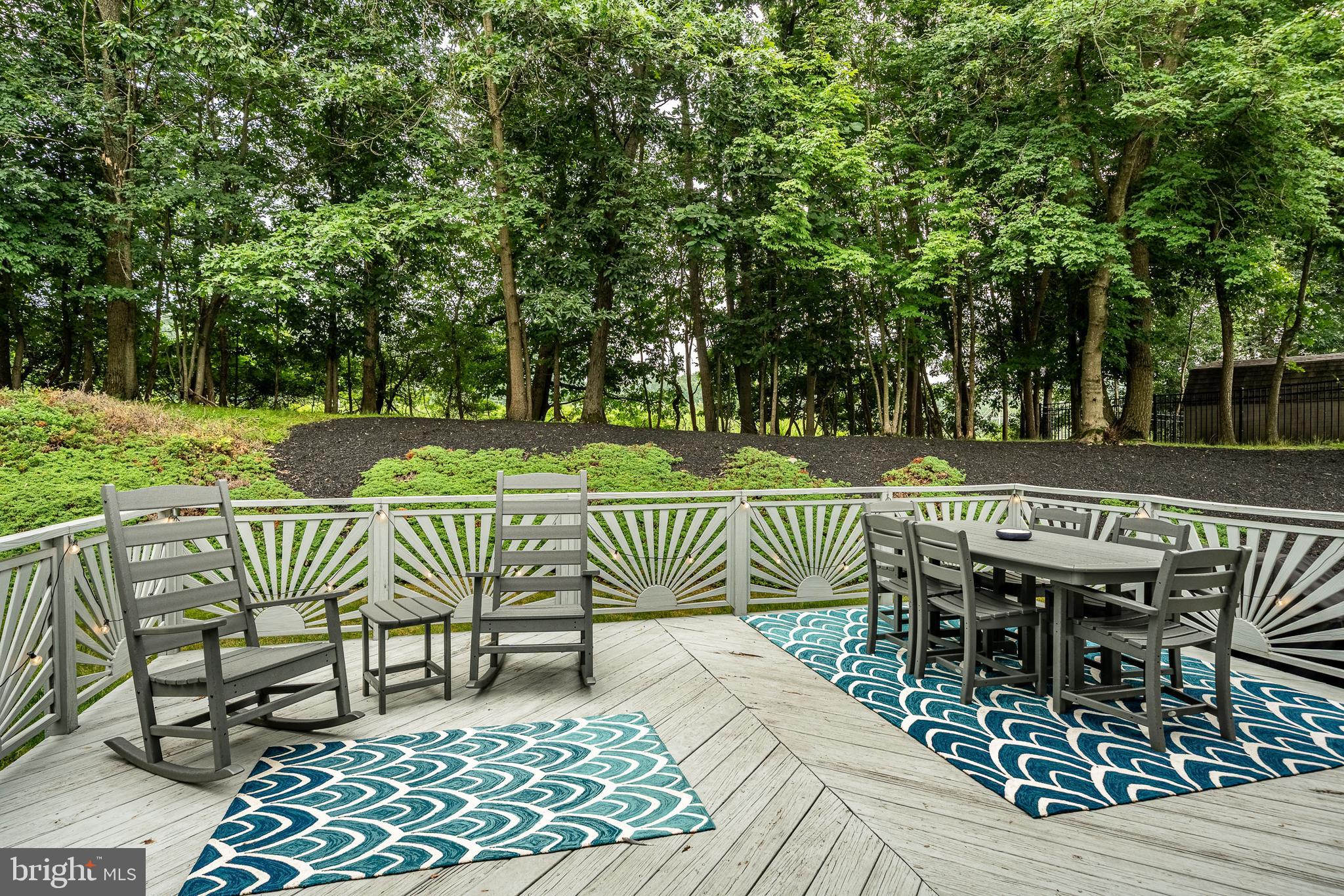 804 JACK RUSSELL LANE