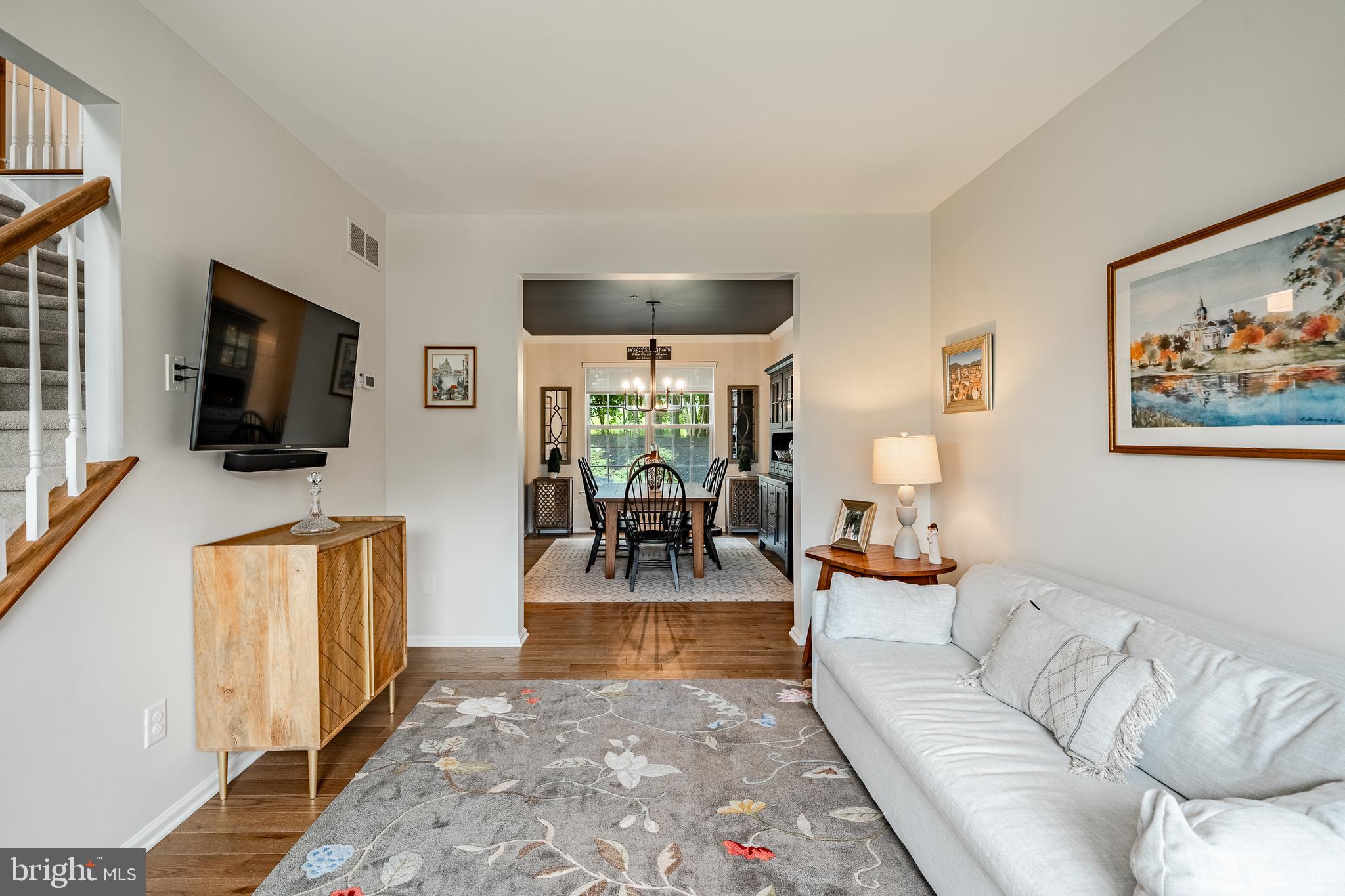 804 JACK RUSSELL LANE