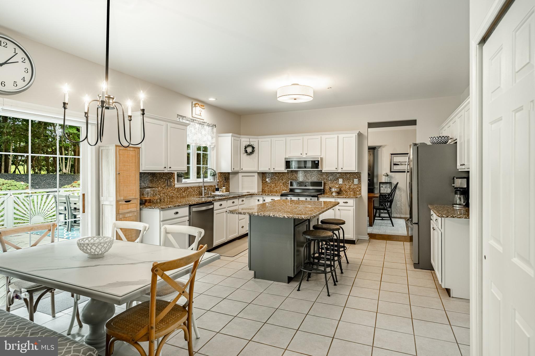 804 JACK RUSSELL LANE