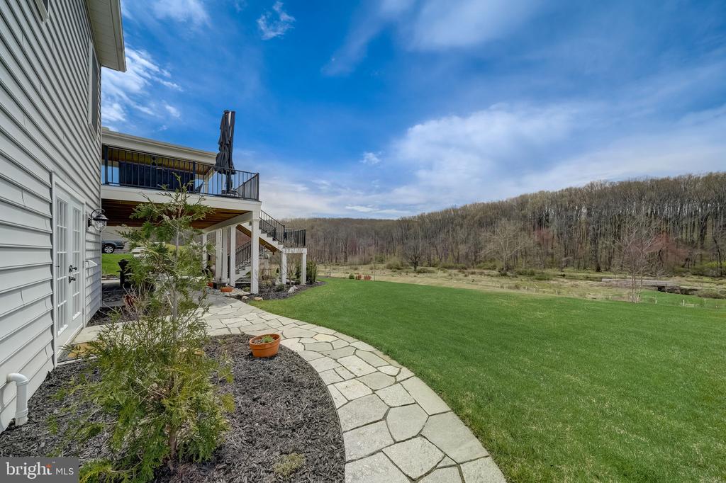 133 Parkview Way
