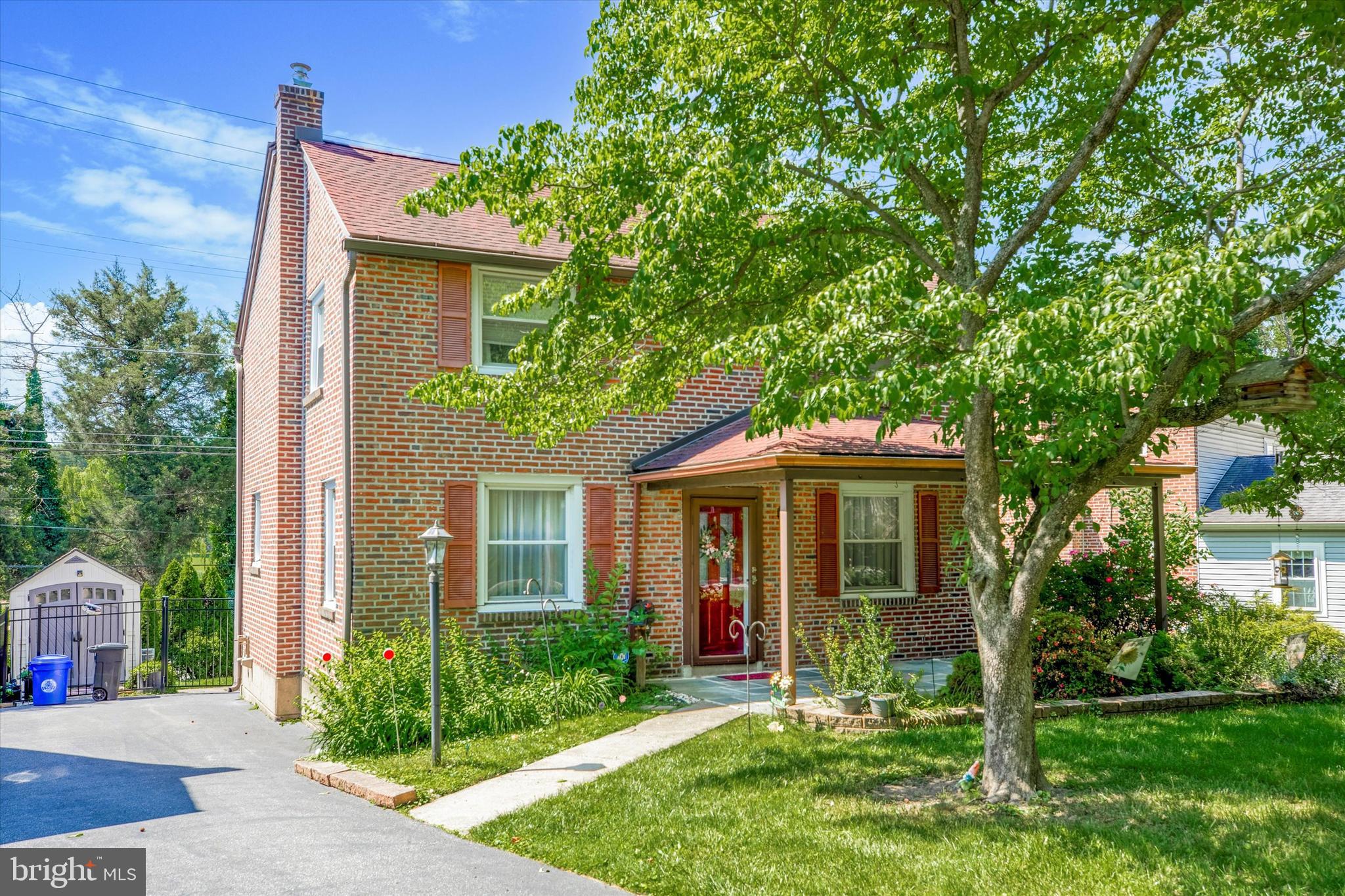 22 Myrtle Ave