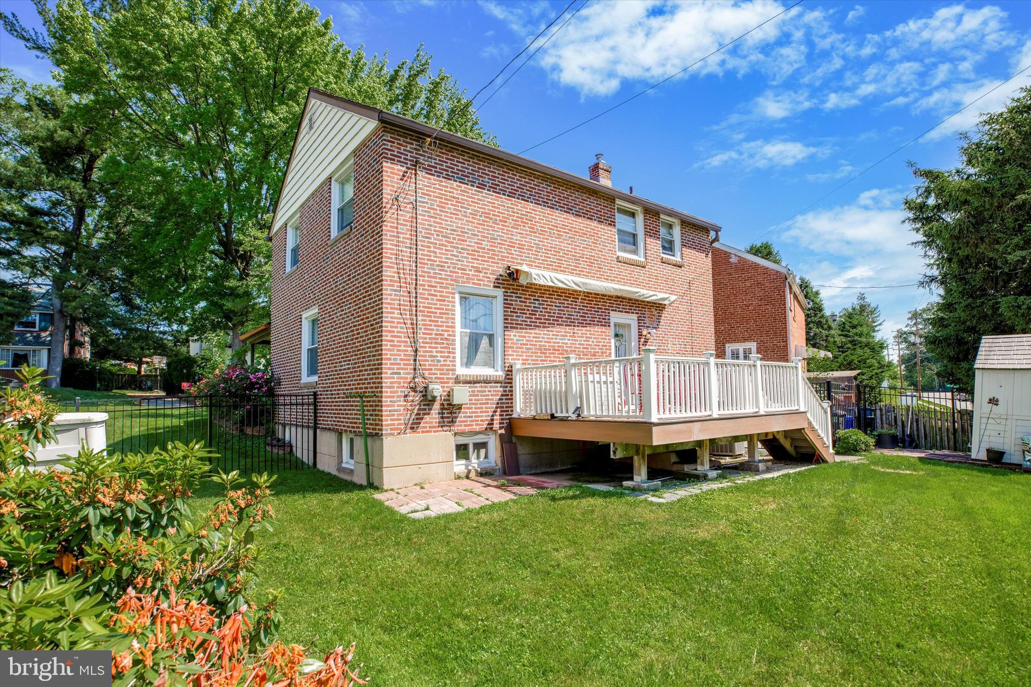 22 Myrtle Ave