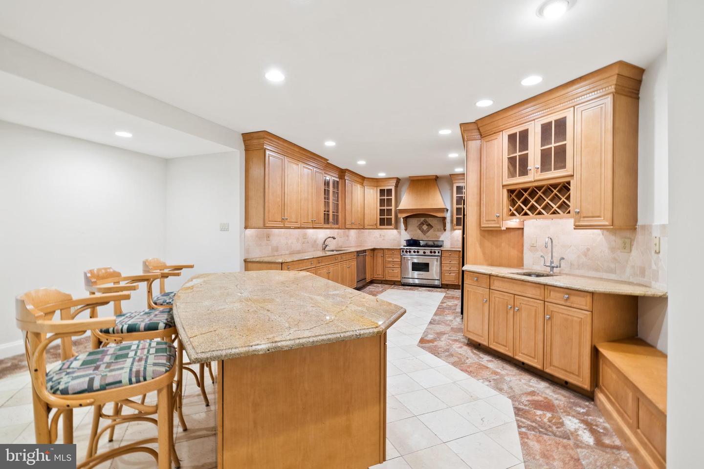 961 Wootton Rd