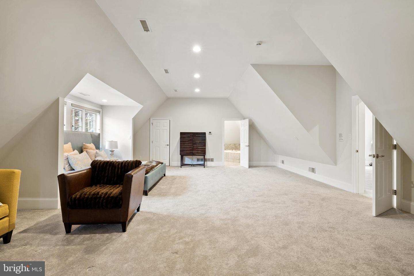 961 Wootton Rd