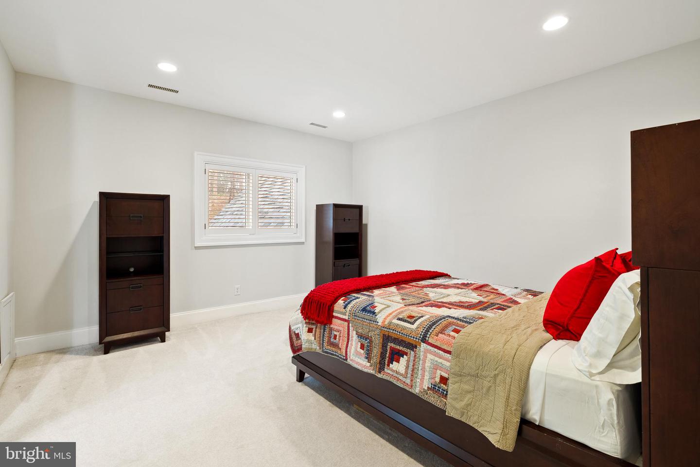 961 Wootton Rd