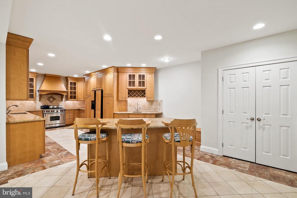 961 Wootton Rd