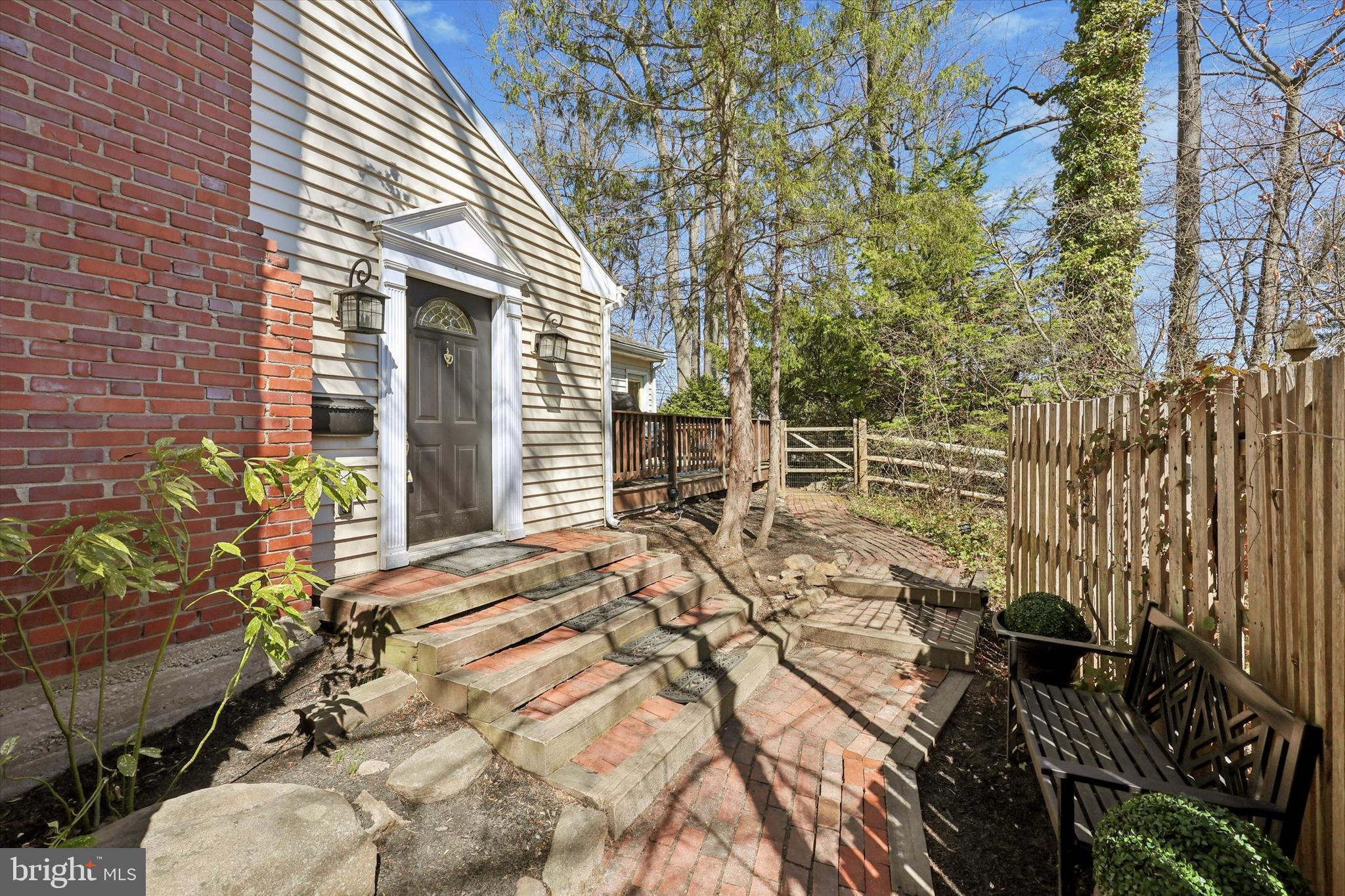 13 Devonwood Rd