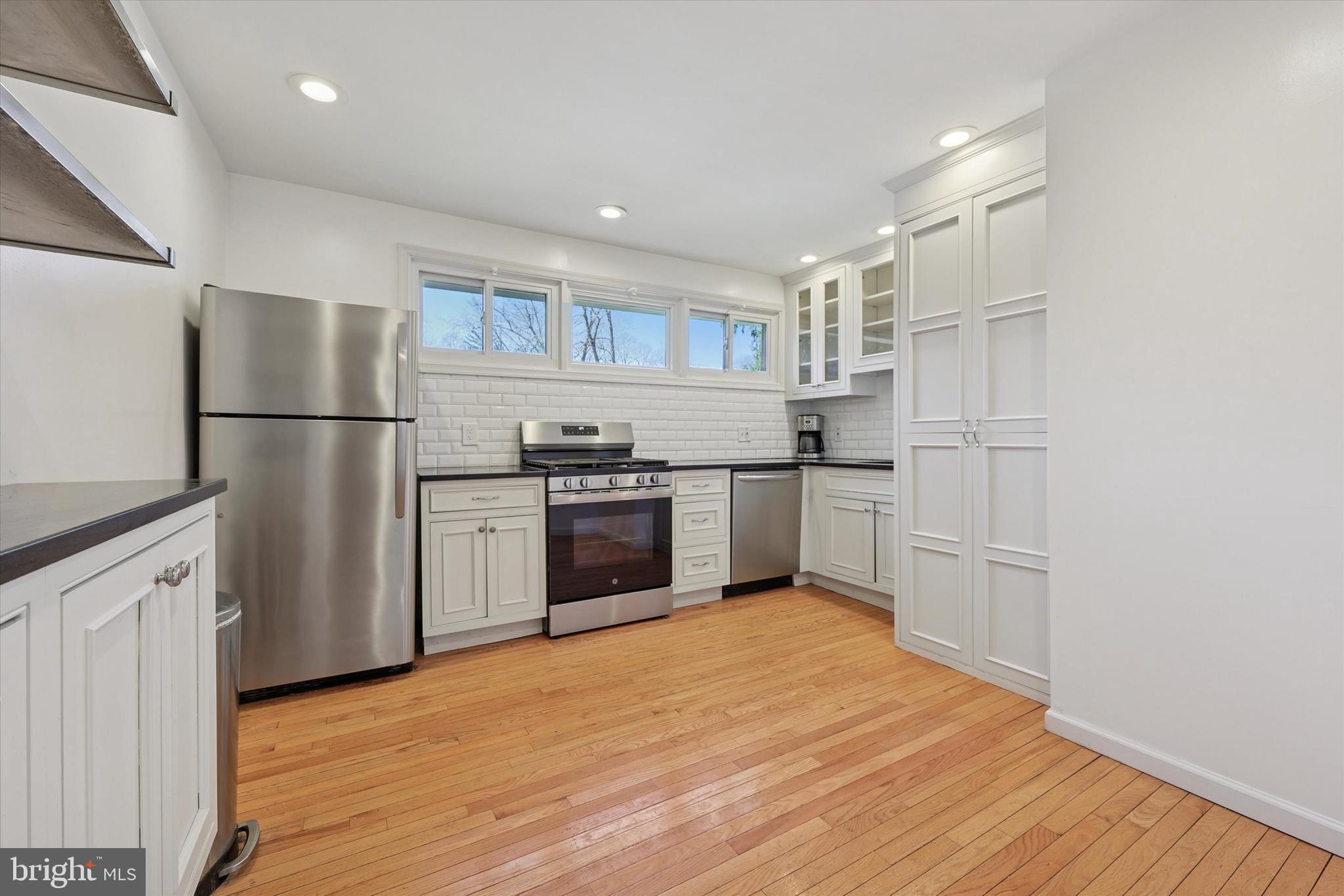 13 Devonwood Rd