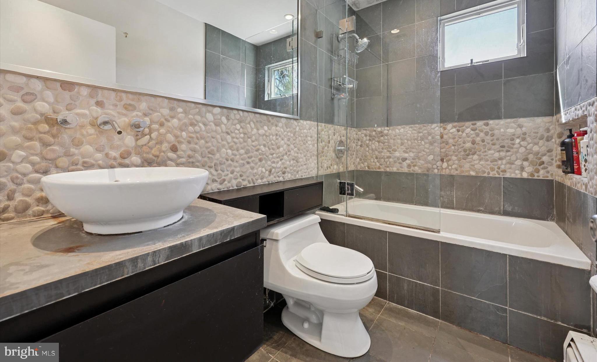 13 Devonwood Rd