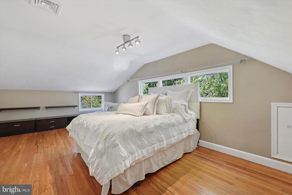 13 Devonwood Rd