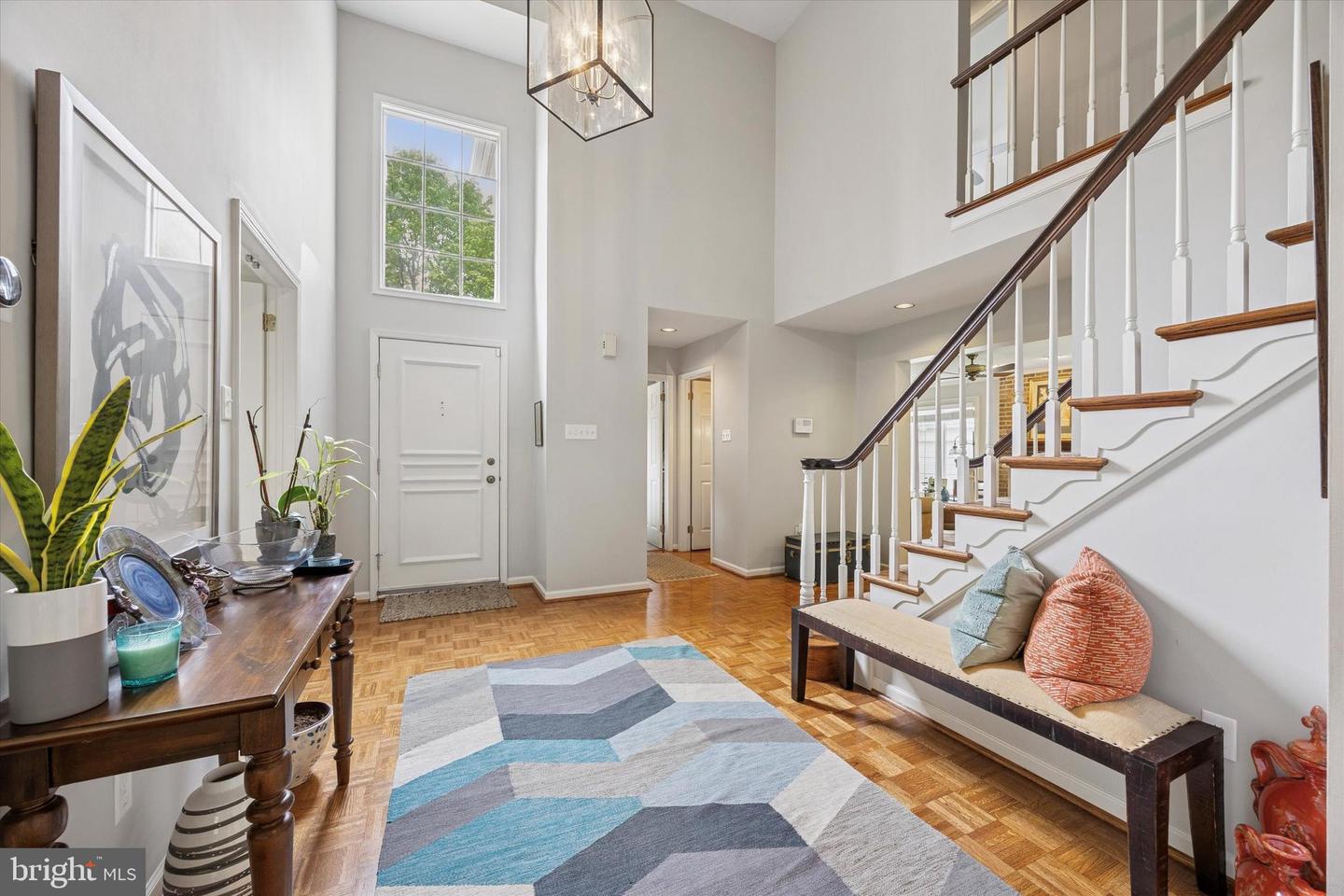 237 Trianon Ln