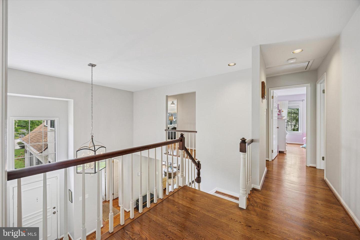 237 Trianon Ln
