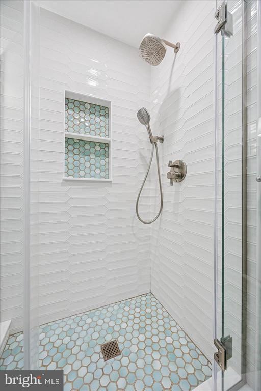 237 Trianon Ln