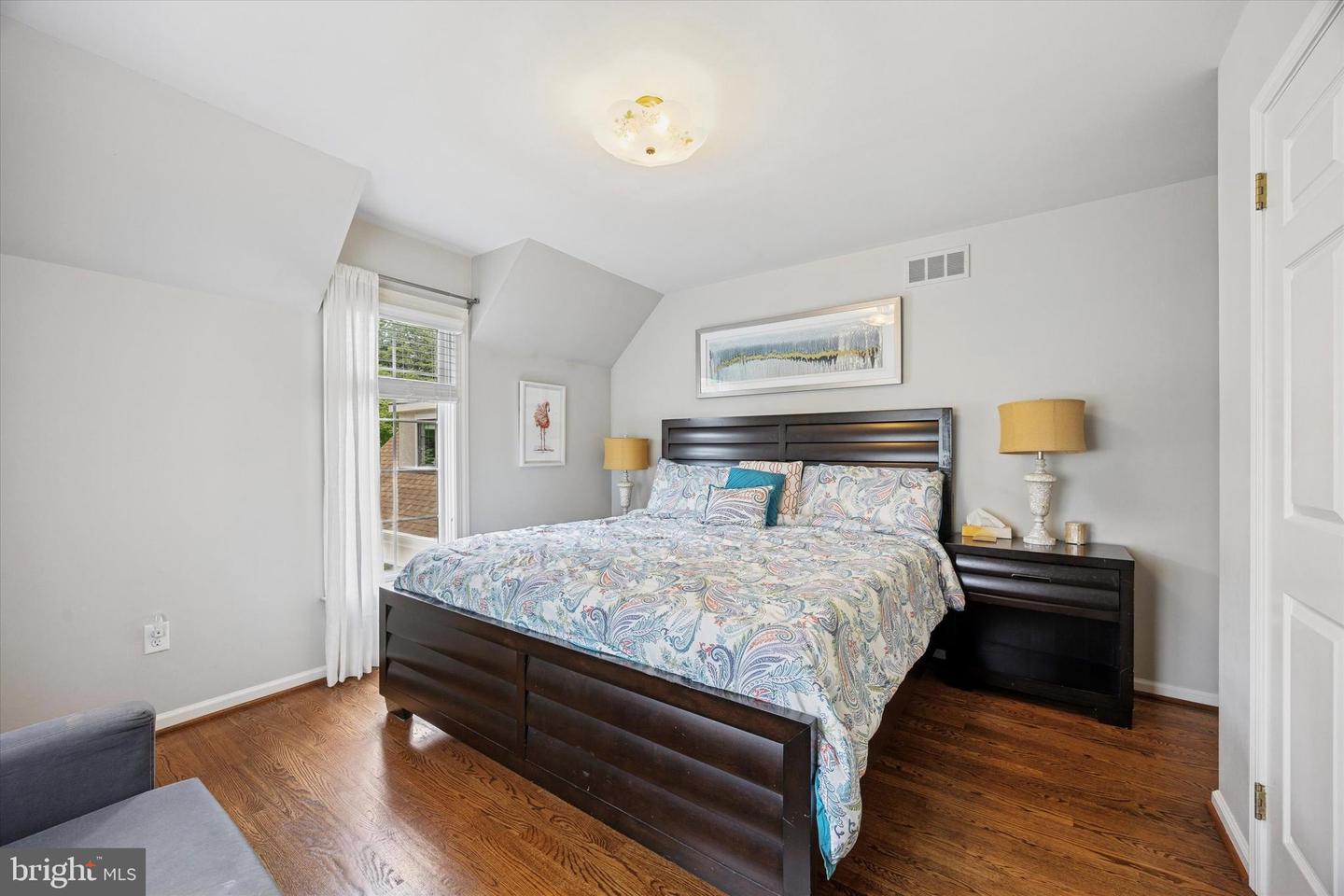 237 Trianon Ln
