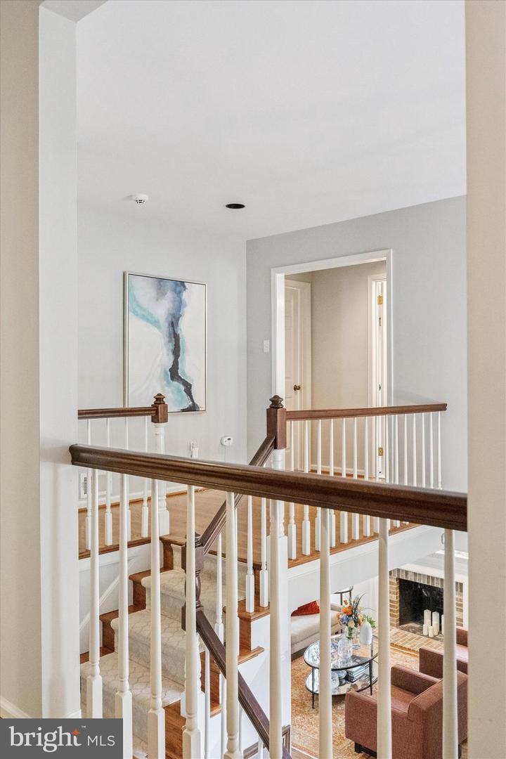 237 Trianon Ln