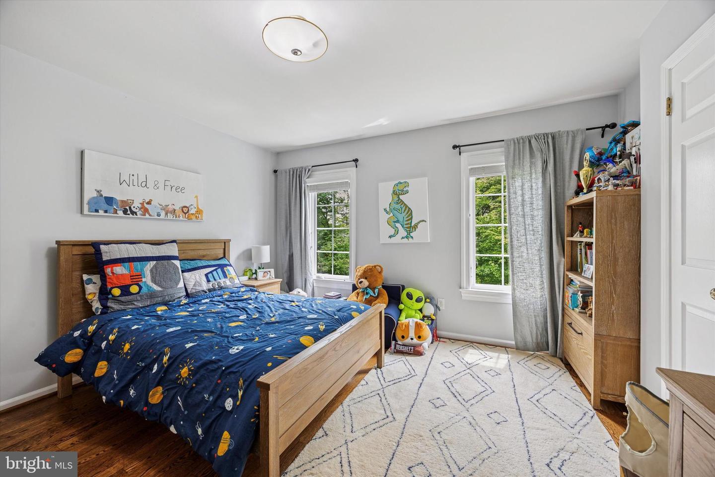 237 Trianon Ln