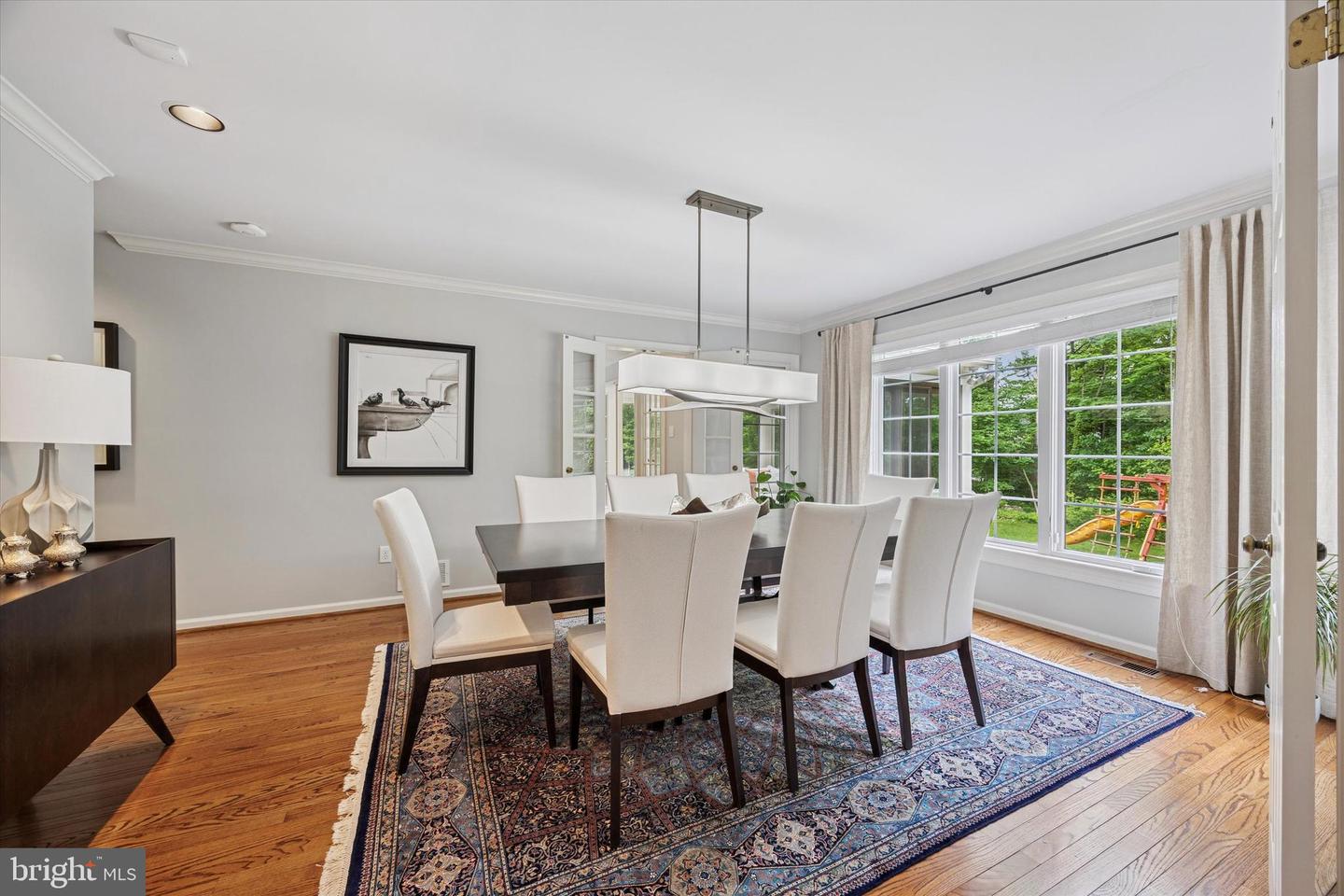 237 Trianon Ln
