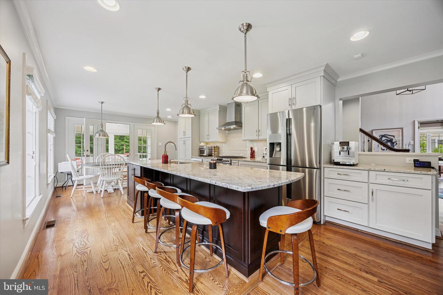 237 Trianon Ln