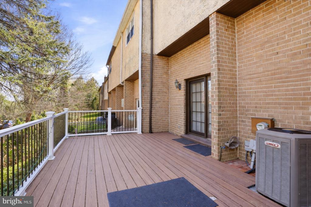 102 EATON DRIVE