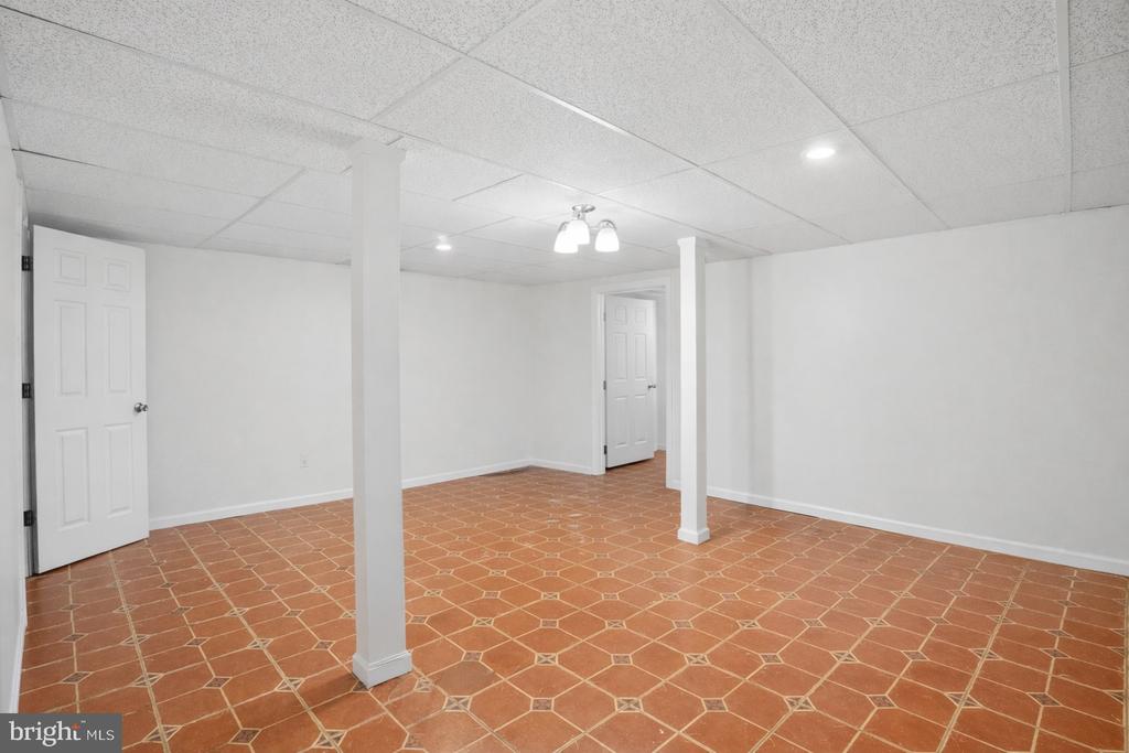 102 EATON DRIVE