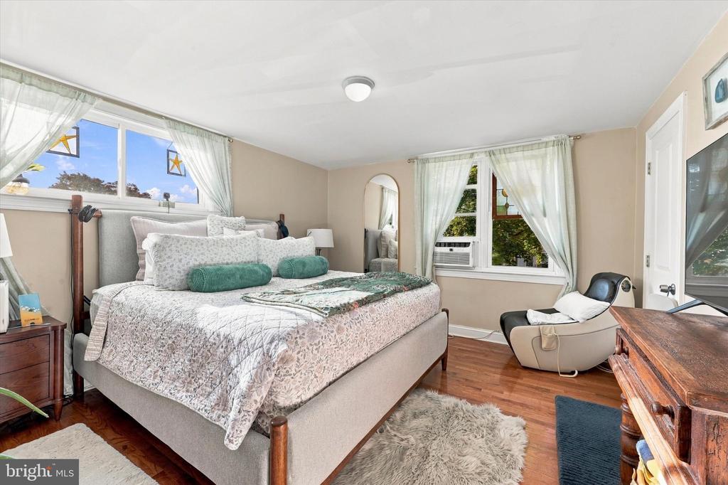 331 WESTPARK LANE
