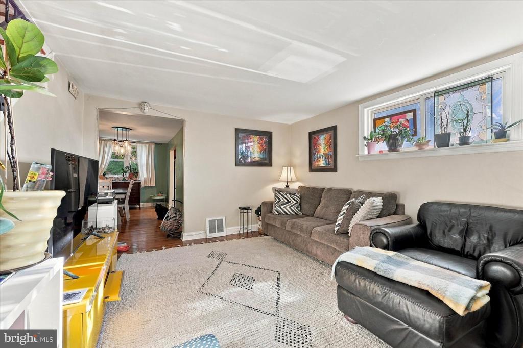 331 WESTPARK LANE