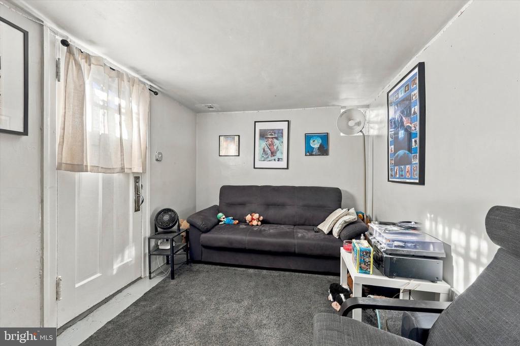 331 WESTPARK LANE