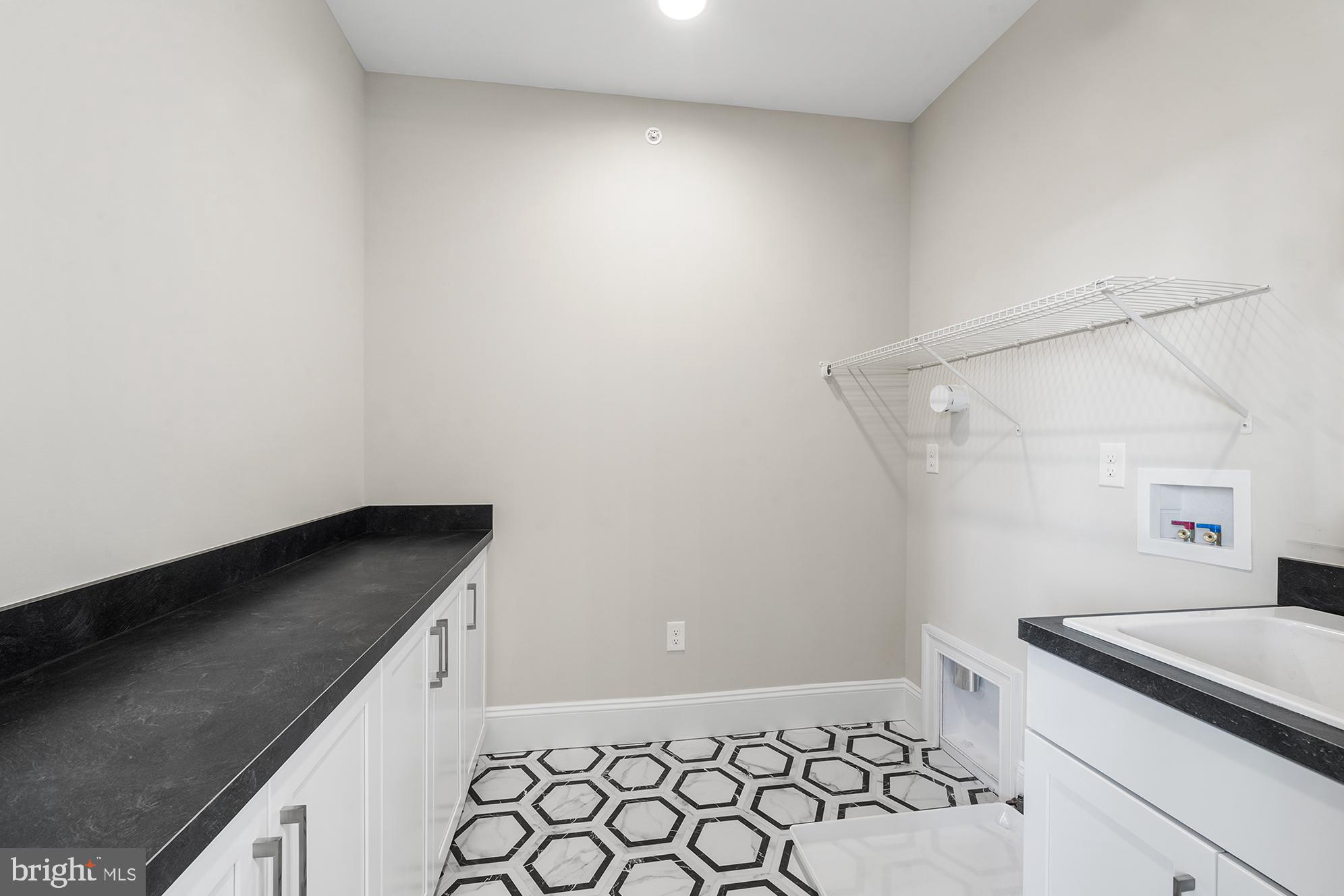 176 Charles St